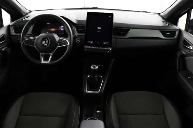 Renault Captur (2024) thumbnail 4