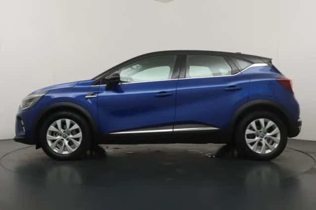 Renault Captur (2021) thumbnail 2