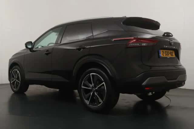 Nissan Qashqai (2023) thumbnail 3