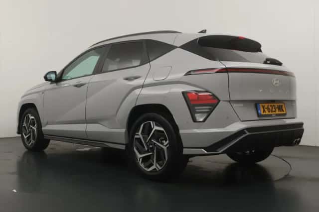 Hyundai Kona (2024) thumbnail 3