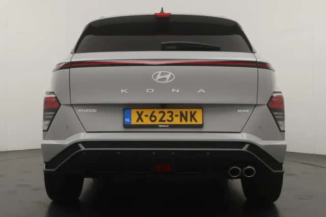 Hyundai Kona (2024) thumbnail 4