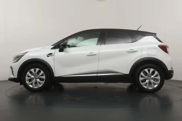 Renault Captur (2021) thumbnail 2
