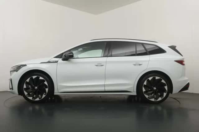 Škoda Enyaq (2022) thumbnail 2