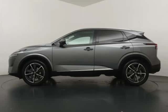 Nissan Qashqai (2022) thumbnail 2