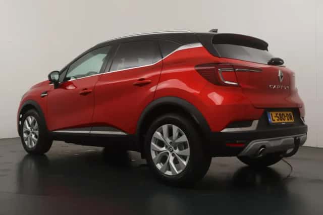 Renault Captur (2021) thumbnail 3