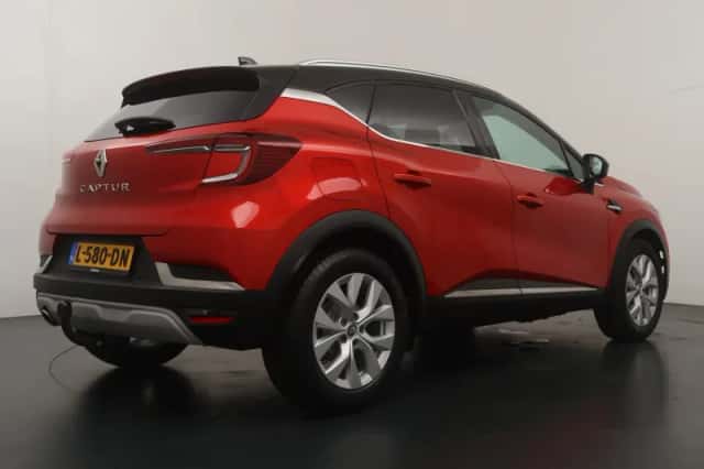 Renault Captur (2021) thumbnail 5