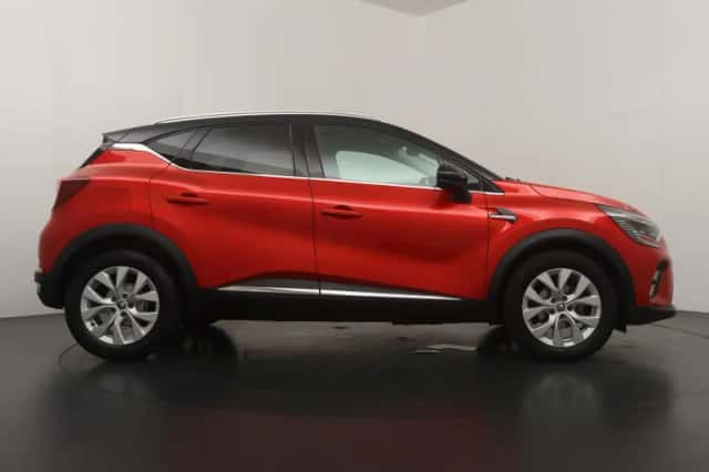Renault Captur (2021) thumbnail 6