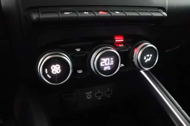 Renault Clio (2020) thumbnail 6