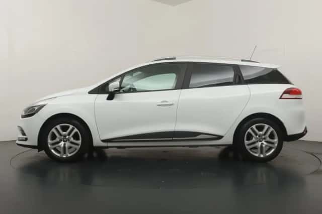 Renault Clio (2018) thumbnail 2