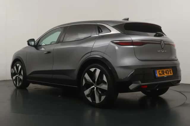 Renault Mégane E-Tech (2024) thumbnail 3