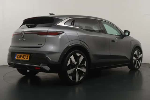 Renault Mégane E-Tech (2024) thumbnail 5
