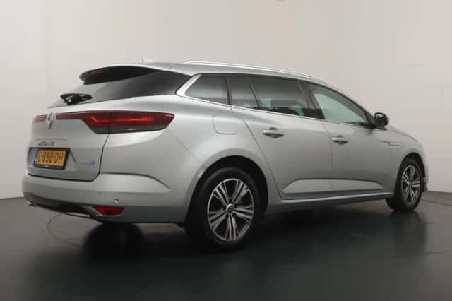 Renault Mégane (2021) thumbnail 5