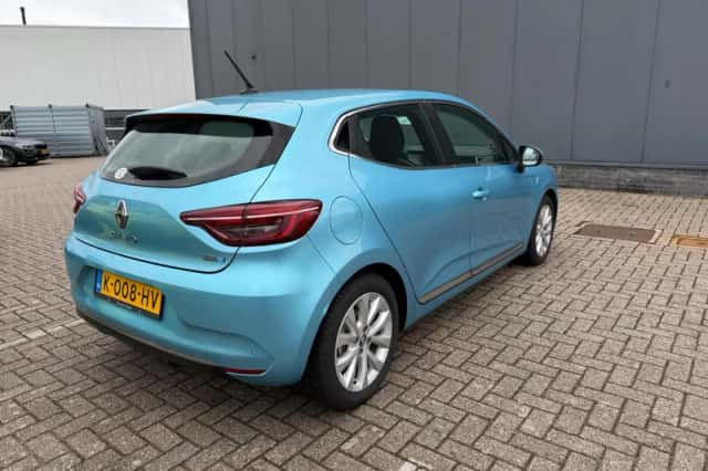 Renault Clio (2021) thumbnail 3