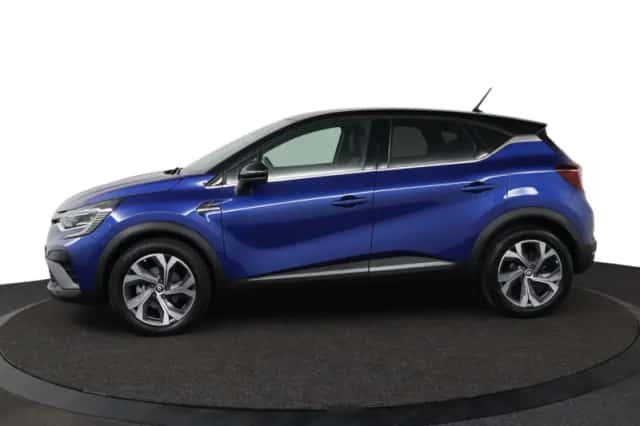 Renault Captur (2022) thumbnail 3