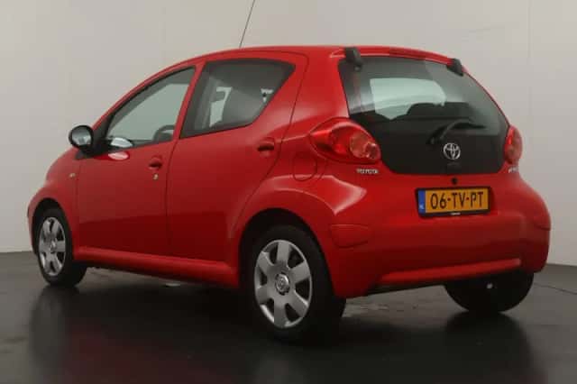 Toyota Aygo (2007) thumbnail 3