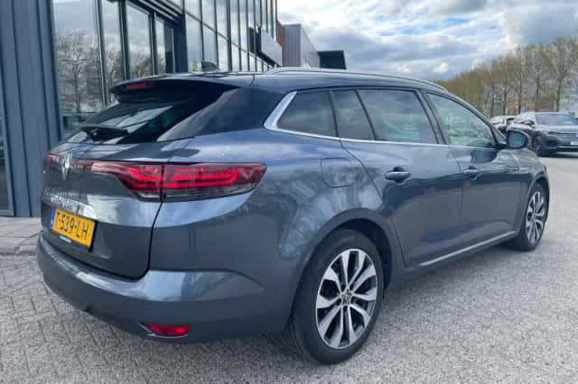 Renault Mégane (2023) thumbnail 6