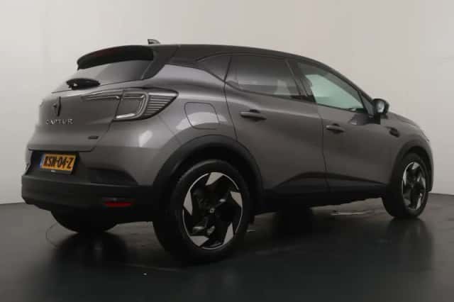 Renault Captur (2025) thumbnail 5