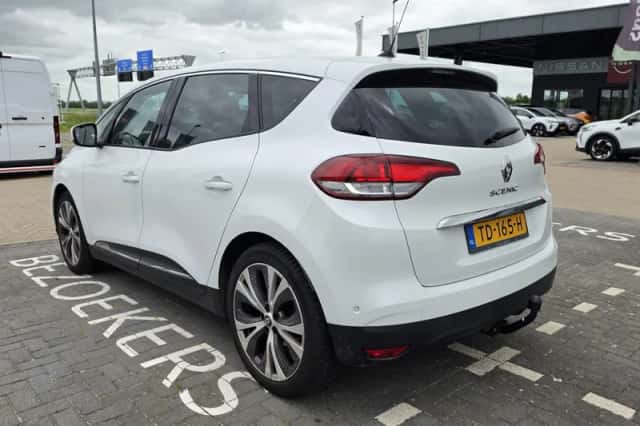 Renault Scénic (2018) thumbnail 3