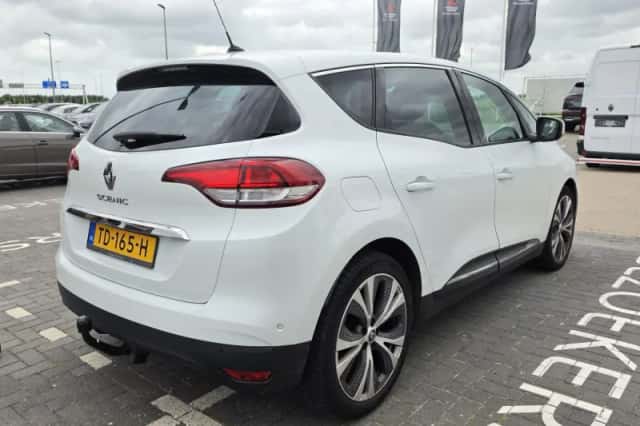 Renault Scénic (2018) thumbnail 4
