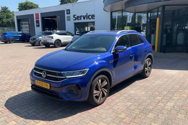 Volkswagen T-Roc (2022) thumbnail 2