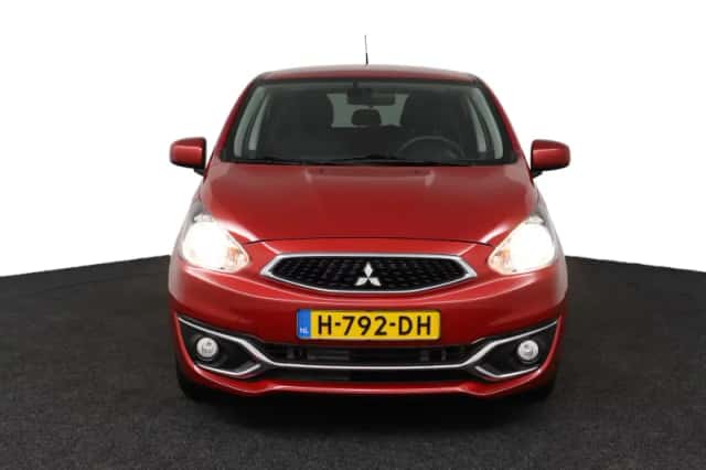 Mitsubishi Space Star (2020) thumbnail 12