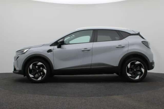 Renault Captur (2024) thumbnail 2