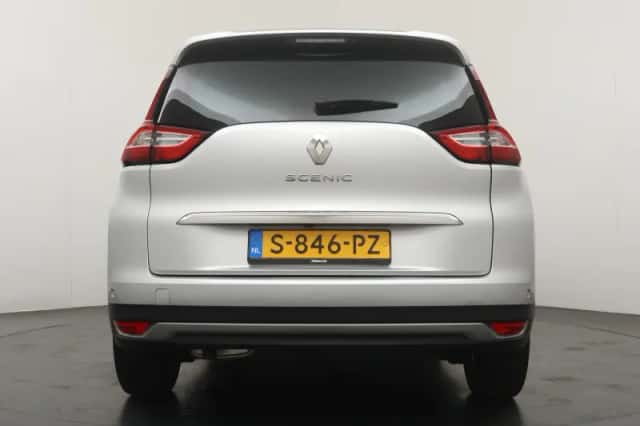 Renault Grand Scénic (2023) thumbnail 4
