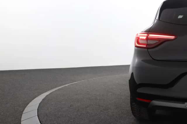 Renault Clio (2022) thumbnail 33