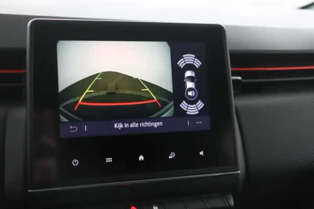 Renault Clio (2022) thumbnail 8