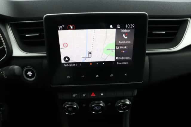 Renault Captur (2022) thumbnail 21