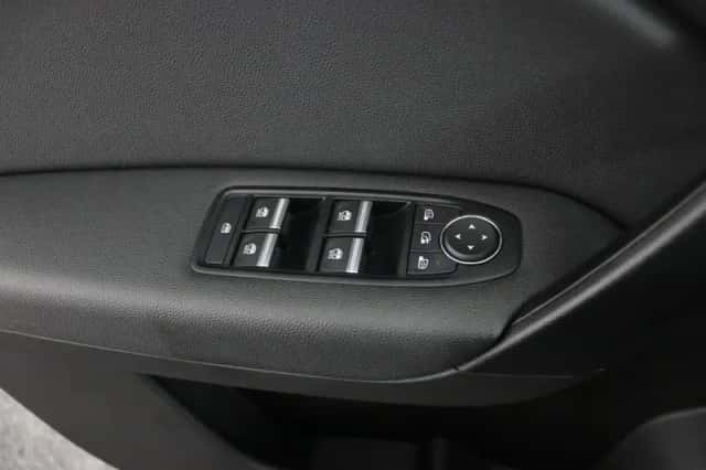 Renault Captur (2022) thumbnail 22