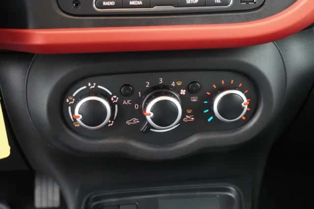 Renault Twingo (2020) thumbnail 18