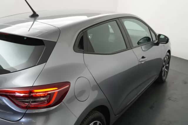 Renault Clio (2022) thumbnail 37