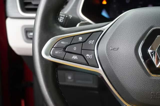 Renault Captur (2021) thumbnail 26