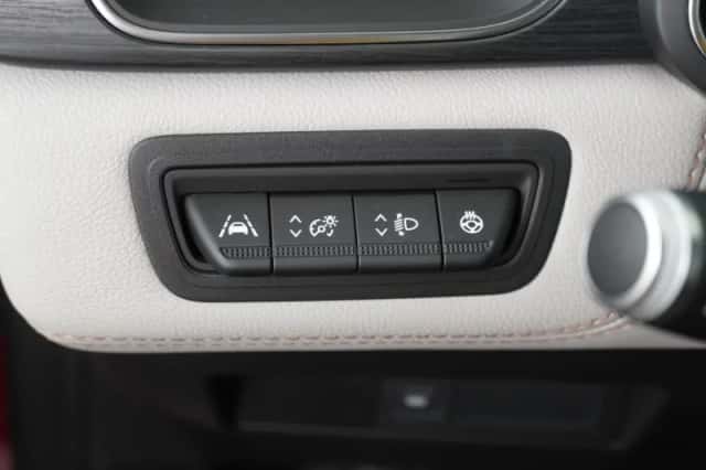 Renault Captur (2021) thumbnail 29