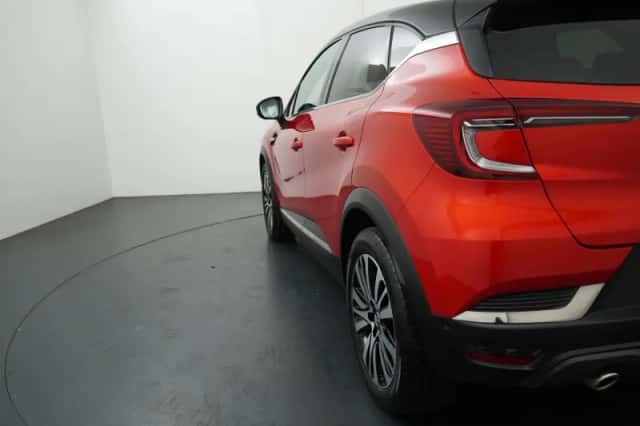 Renault Captur (2021) thumbnail 38