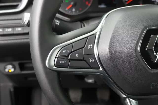 Renault Clio (2021) thumbnail 21