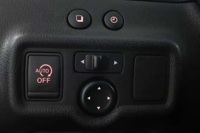 Nissan Note (2016) thumbnail 25