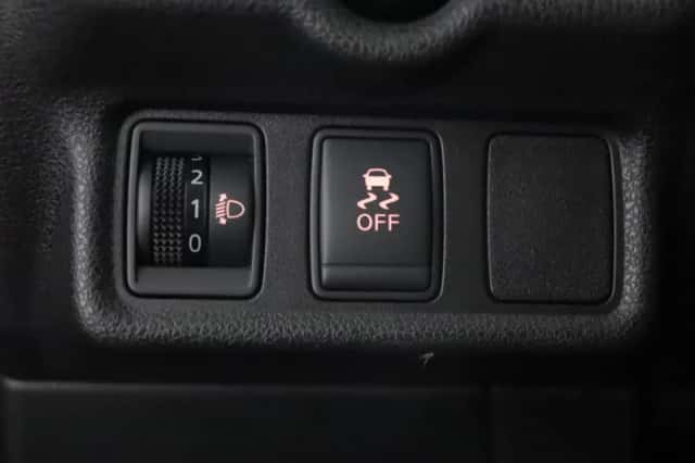 Nissan Note (2016) thumbnail 39