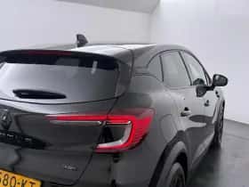 Renault Captur (2023) thumbnail 38