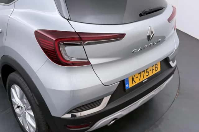 Renault Captur (2020) thumbnail 34