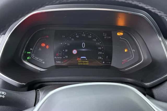 Renault Captur (2020) thumbnail 10
