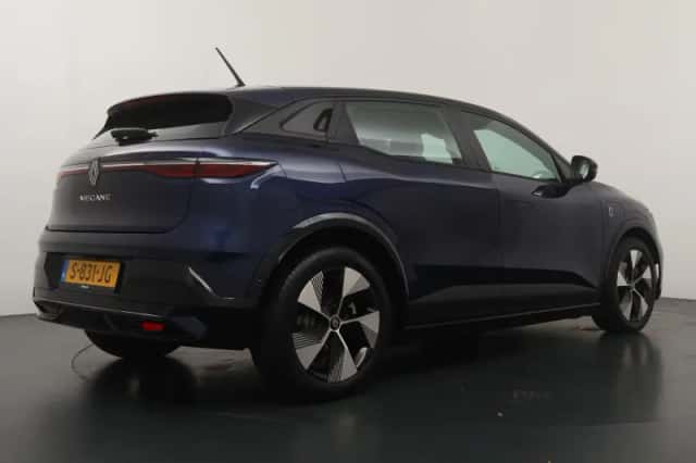 Renault Mégane E-Tech (2023) thumbnail 5