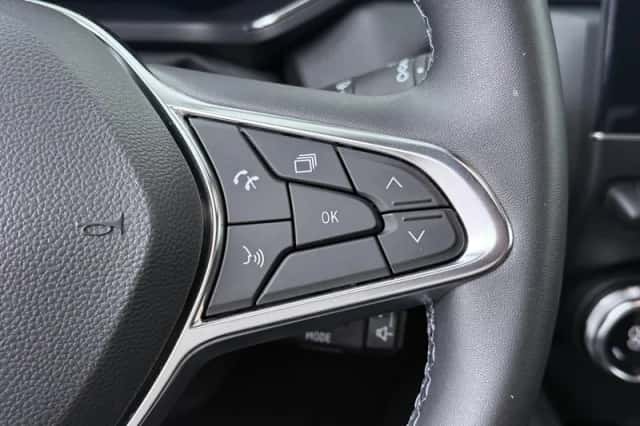 Renault Captur (2021) thumbnail 21