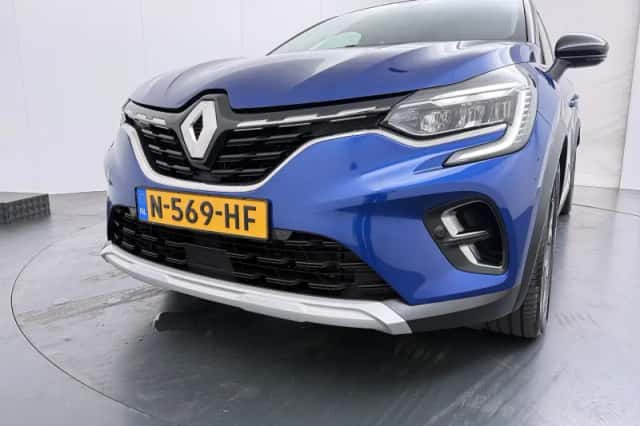 Renault Captur (2021) thumbnail 31
