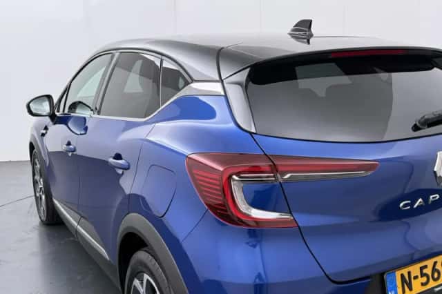 Renault Captur (2021) thumbnail 32