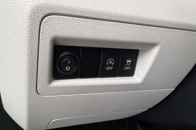 Suzuki Ignis (2019) thumbnail 23