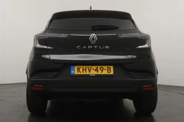 Renault Captur (2025) thumbnail 4