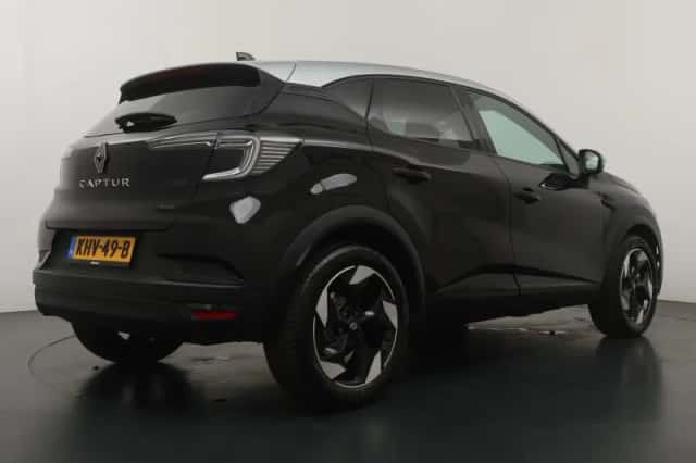 Renault Captur (2025) thumbnail 5
