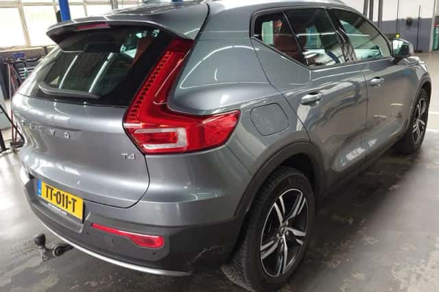 Volvo XC40 (2018) thumbnail 4